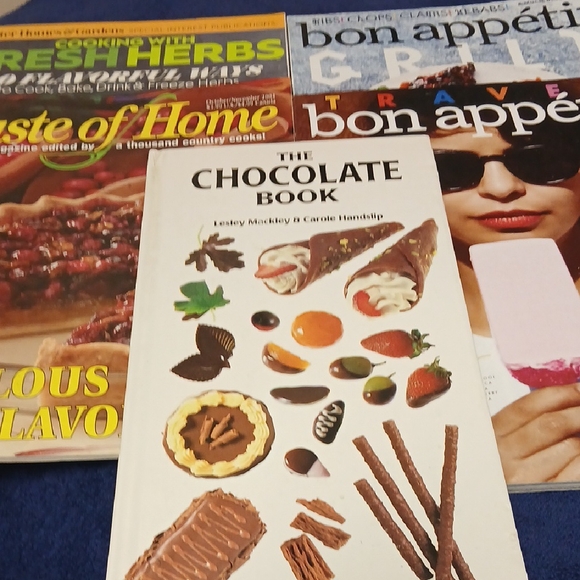 various Other - The Chocolate Book by Lesley Mackley & Carole Handslip Hardcover See Description